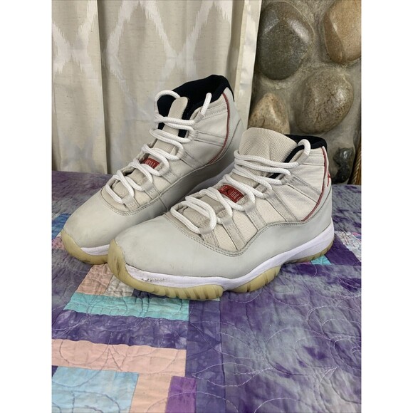 Jordan Other - Jordan 11 Retro Platinum Tint 2018 pre-owned Size 11